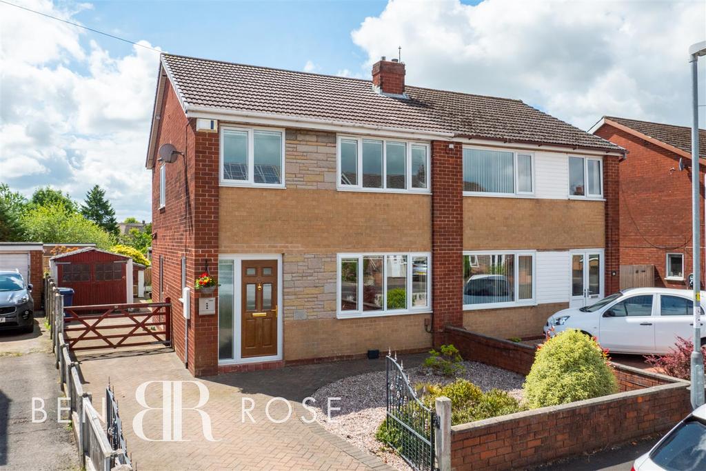 Downham Road, Leyland 3 bed semidetached house £190,000