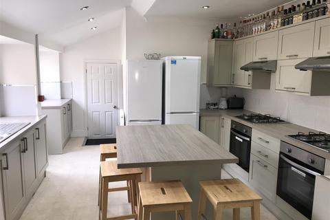 7 bedroom house share to rent - Ensuite Room 6 2 Elm Terrace Hull