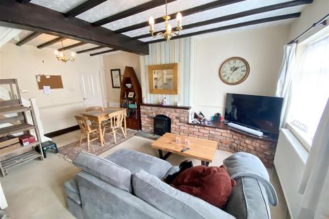 3 bedroom end of terrace house for sale - Baker Street, Macclesfield