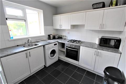 10 Wyemead Crescent, London, E4 6HW