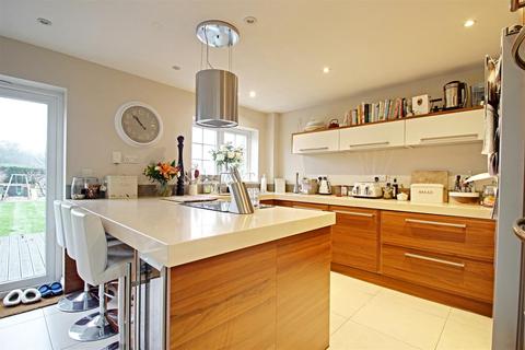 31 Abbots Road, Abbots Langley, WD5 0AY