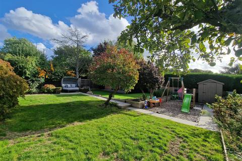 31 Abbots Road, Abbots Langley, WD5 0AY