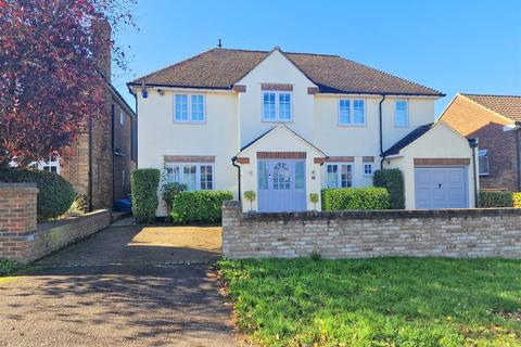 31 Abbots Road, Abbots Langley, WD5 0AY