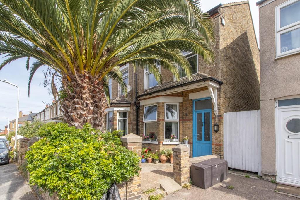 Grotto Gardens, Margate 3 bed end of terrace house £350,000