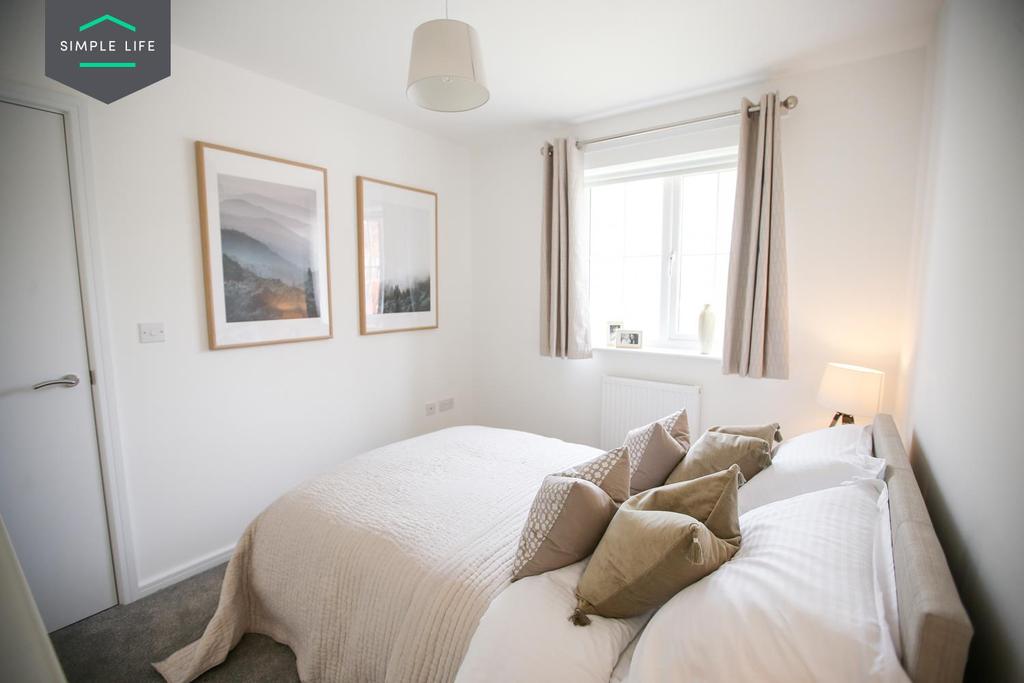 Weaver B bedroom 2.jpg
