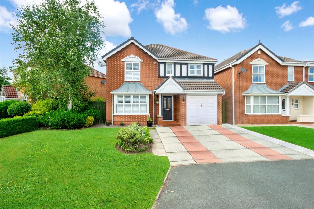 Angus Grove, Middlewich 4 bed detached house - £320,000