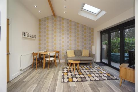 115 Abbey Brook Drive, Sheffield, S8 7UT