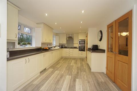 115 Abbey Brook Drive, Sheffield, S8 7UT