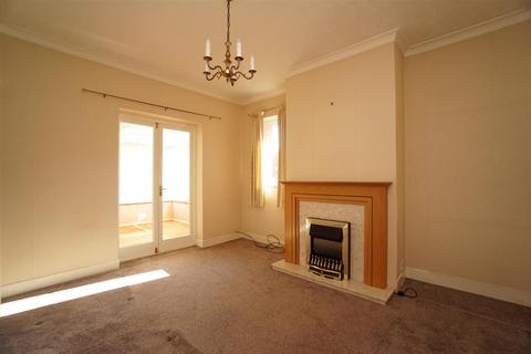 30 Meadow Head Drive, Sheffield, S8 7TQ