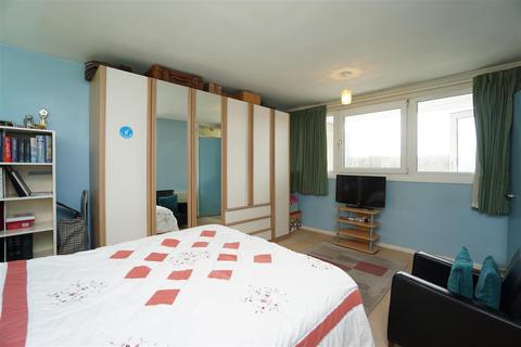 4 Grindlow Drive, Sheffield, S14 1PF