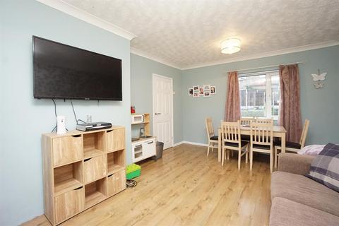 46 Lowedges Road, Sheffield, S8 7LB