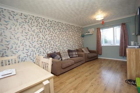 46 Lowedges Road, Sheffield, S8 7LB