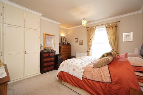 10 Greenhill Road, Sheffield, S8 0BA