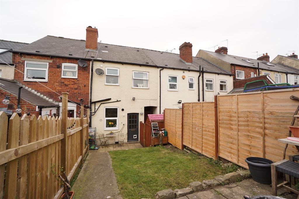 Nicholson Road, Meersbrook, Sheffield, S8 9SW 2 bed terraced house for