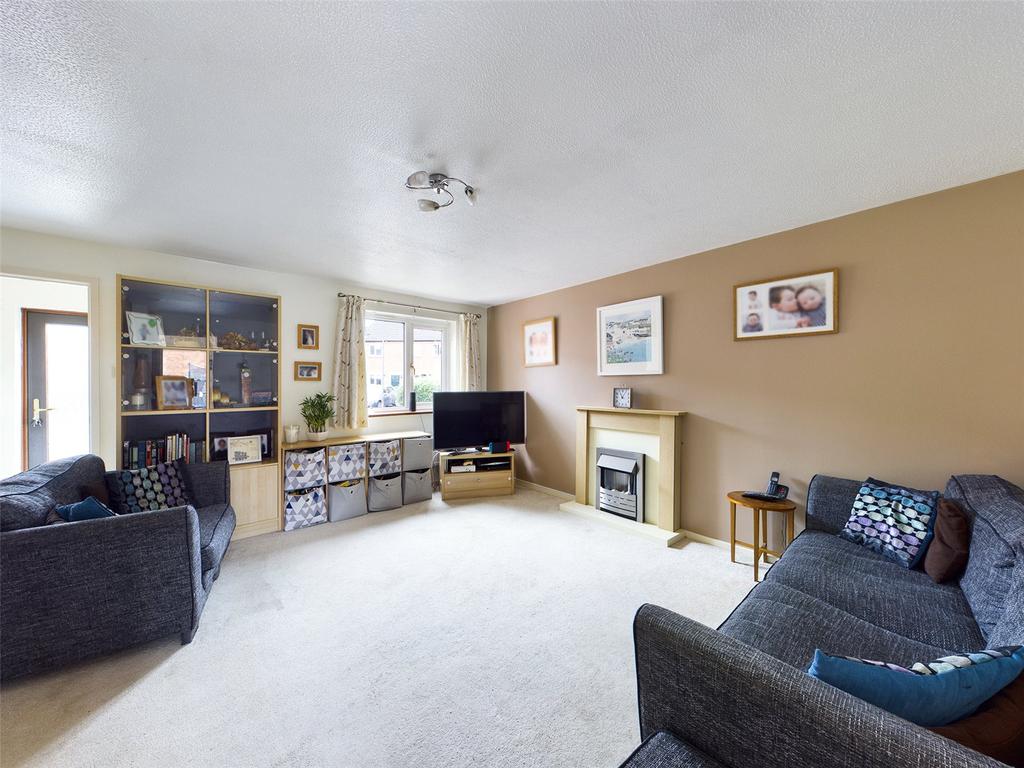Japonica Close, Churchdown... 3 bed semidetached house £290,000