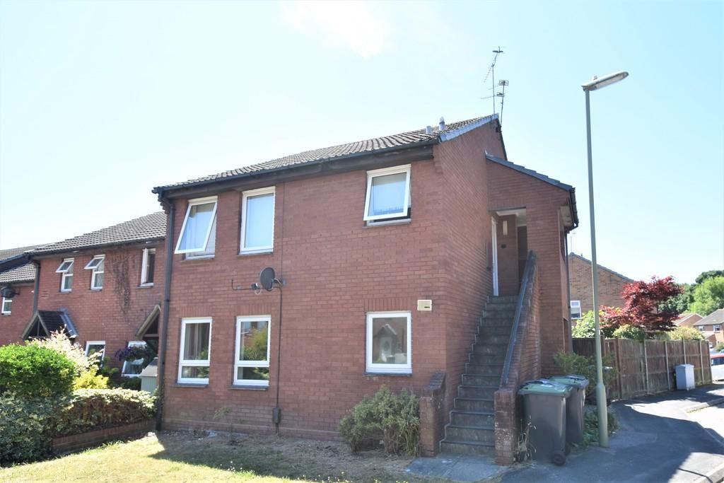 Cardinal Drive, Waterlooville, Hampshire, PO7 8LZ Studio £100,000