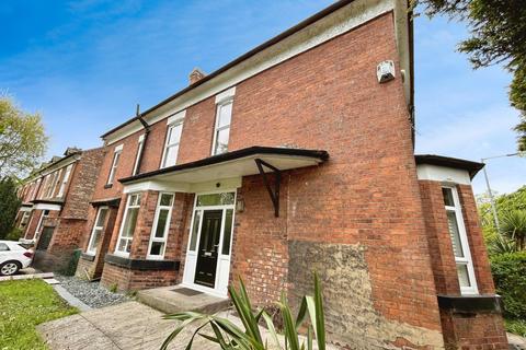 6 bedroom end of terrace house to rent, Burton Road, Manchester, M20
