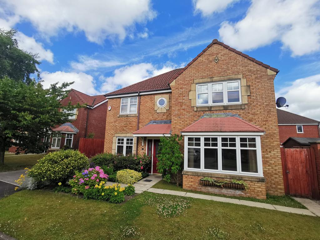 Whitehead Drive, Farington Moss PR26 4 bed detached house for sale £