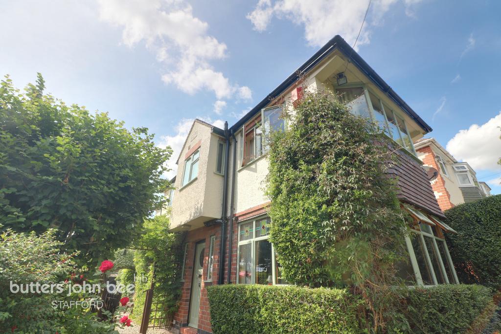Billington Avenue, Stafford 3 bed detached house for sale £330,000