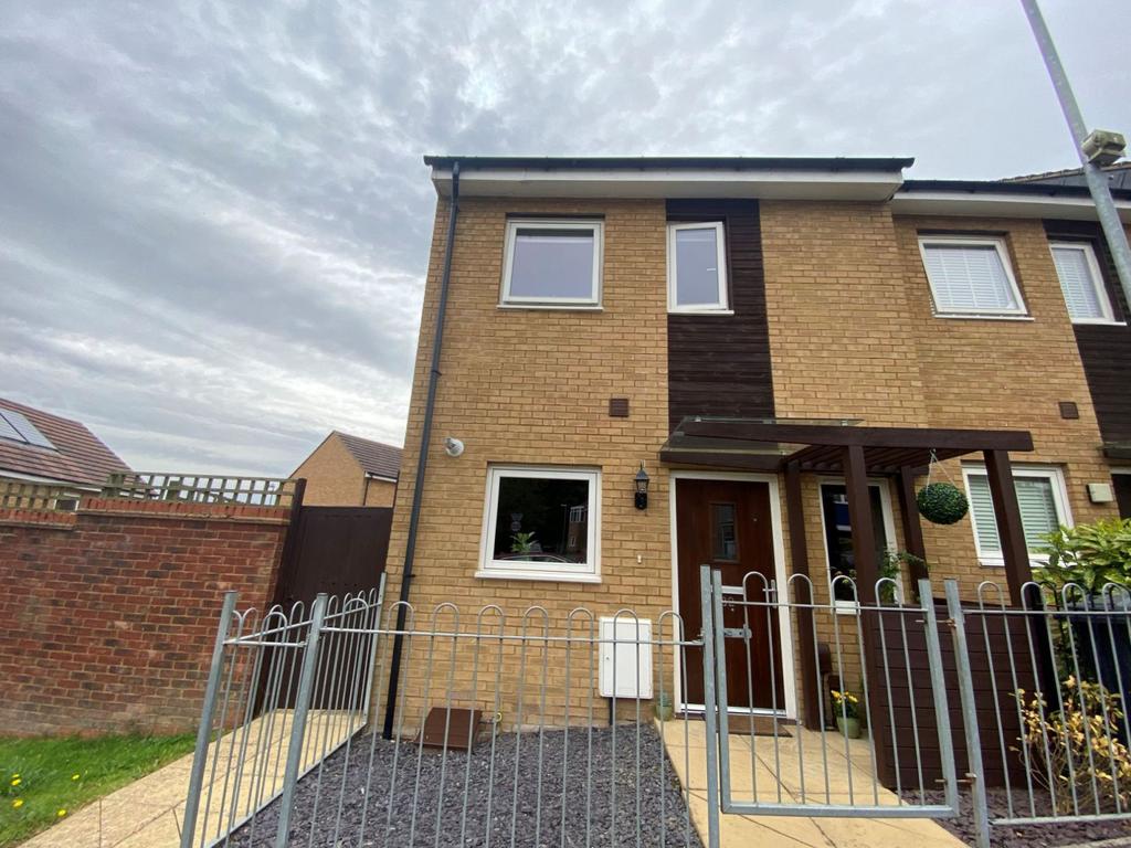 Marburg Street, Billing Way, Northampton NN3 5GB 2 bed terraced house