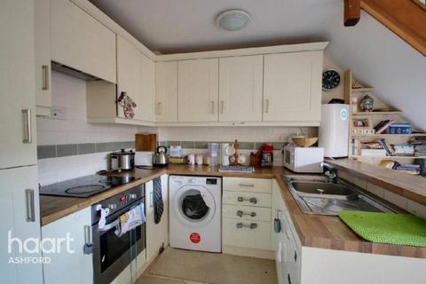 2 bedroom bungalow to rent, Hampden Lane, Ashford