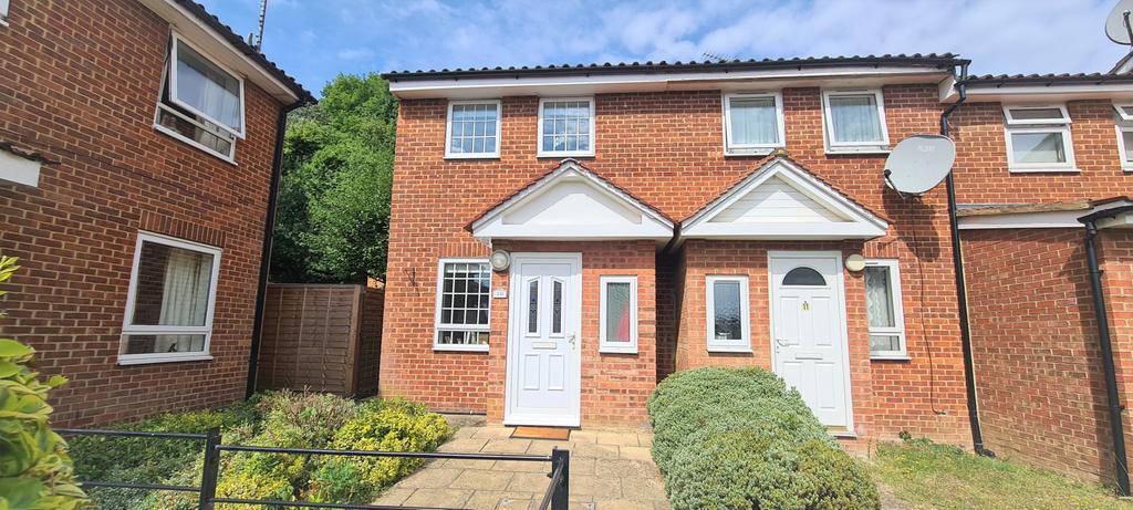 2 bedroom end of terraced house