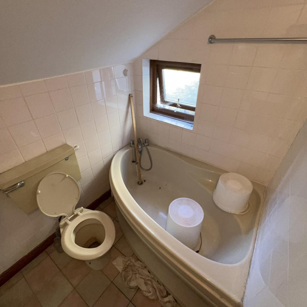 2nd floor bath