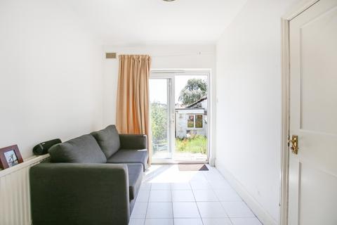 26 The Ridgeway, London, W3 8LN
