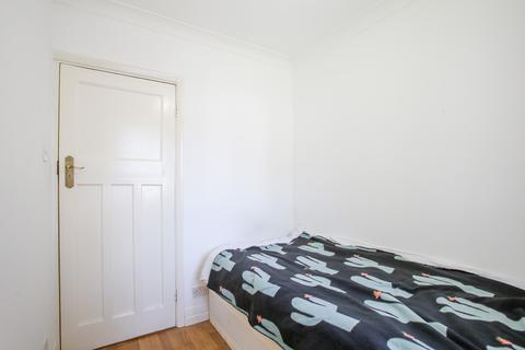 26 The Ridgeway, London, W3 8LN