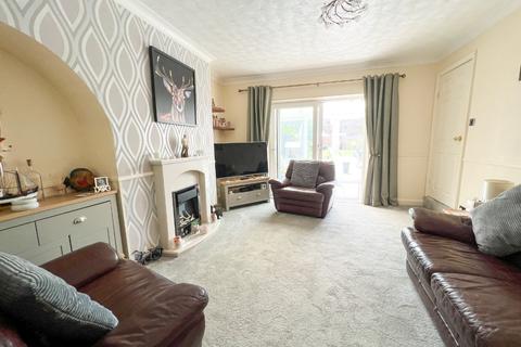 214 Hay Lane, Shirley, Solihull, B90 4EQ