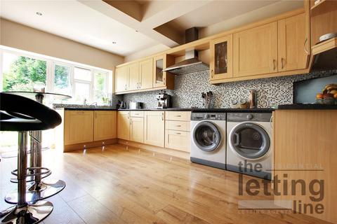 4 bedroom semi-detached house to rent, Fillebrook Avenue, Enfield, EN1