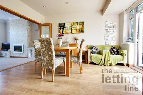 4 bedroom semi-detached house to rent, Fillebrook Avenue, Enfield, EN1