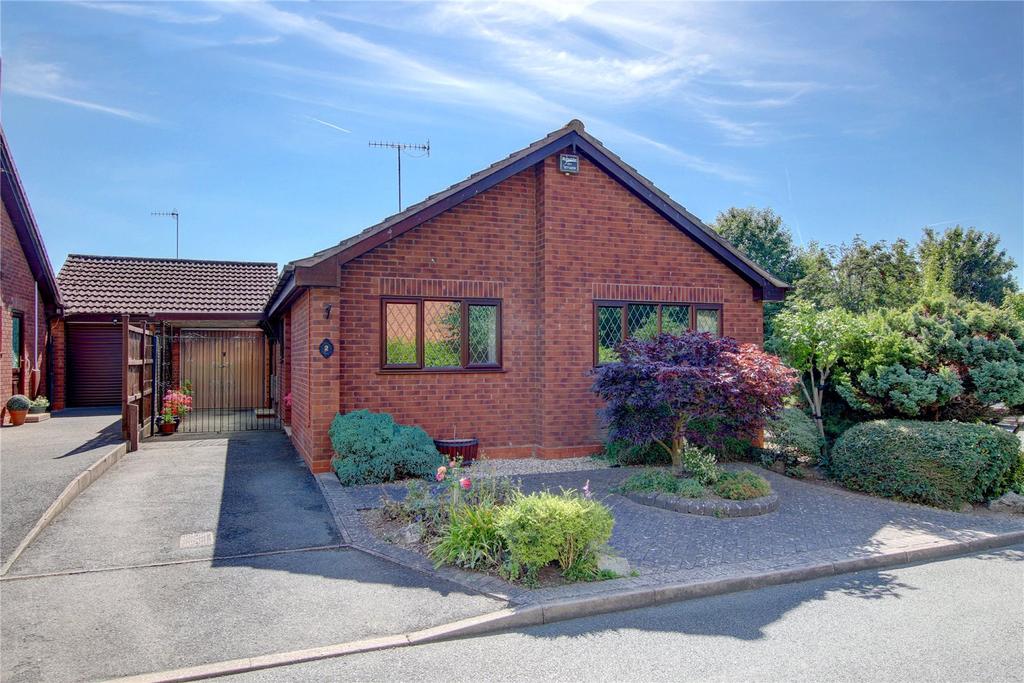 Waterside Close, Droitwich, Worcestershire, WR9 2 bed bungalow for sale