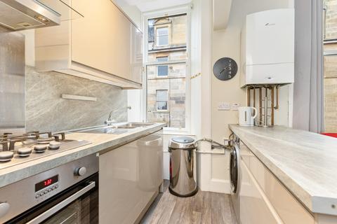 4 bedroom flat to rent, Hope Park Crescent, Meadows, Edinburgh, EH8