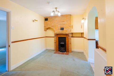 62 Brackley Road, Towcester, NN12 6DJ