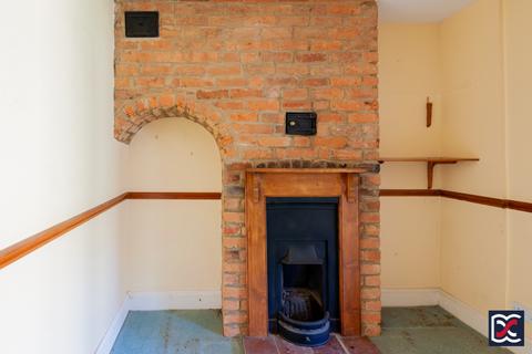 62 Brackley Road, Towcester, NN12 6DJ