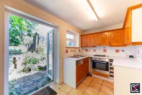 62 Brackley Road, Towcester, NN12 6DJ