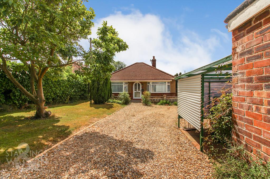 Malthouse Lane, Cantley, Norwich 2 bed detached bungalow for sale £