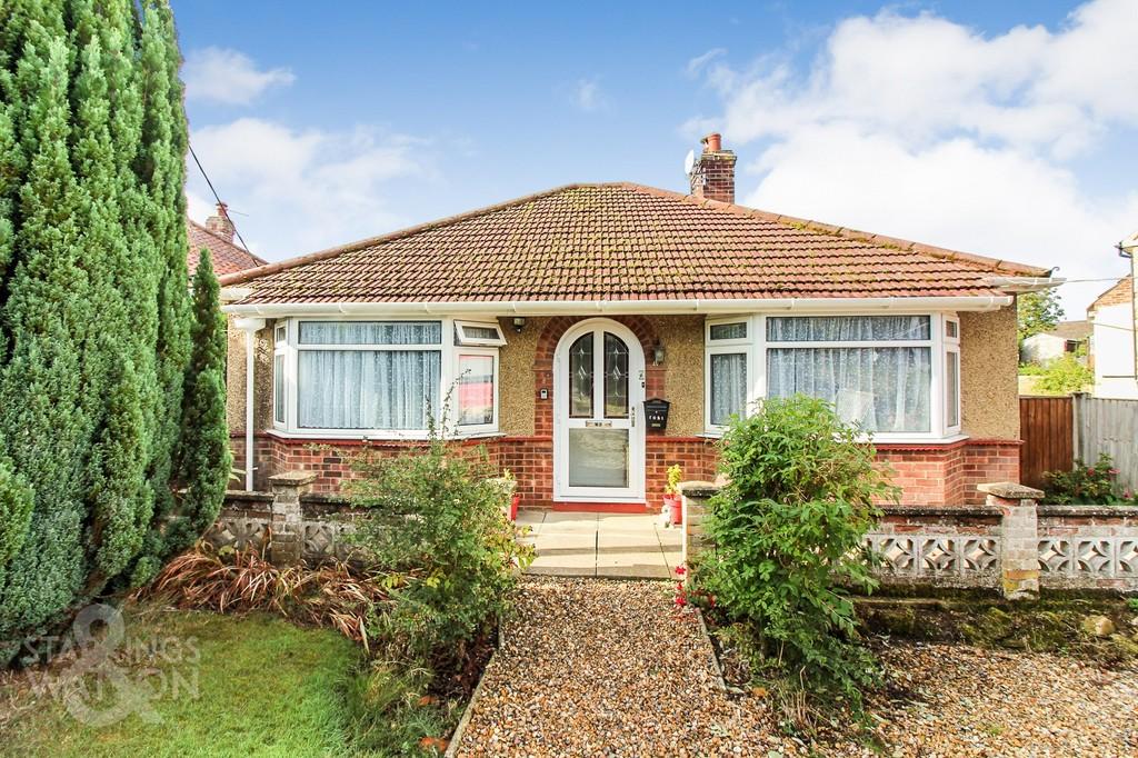 Malthouse Lane, Cantley, Norwich 2 bed detached bungalow for sale £
