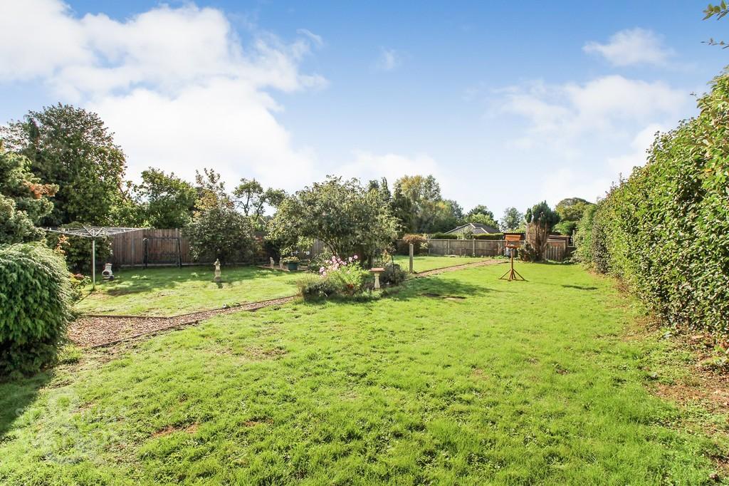Malthouse Lane, Cantley, Norwich 2 bed detached bungalow for sale £290,000