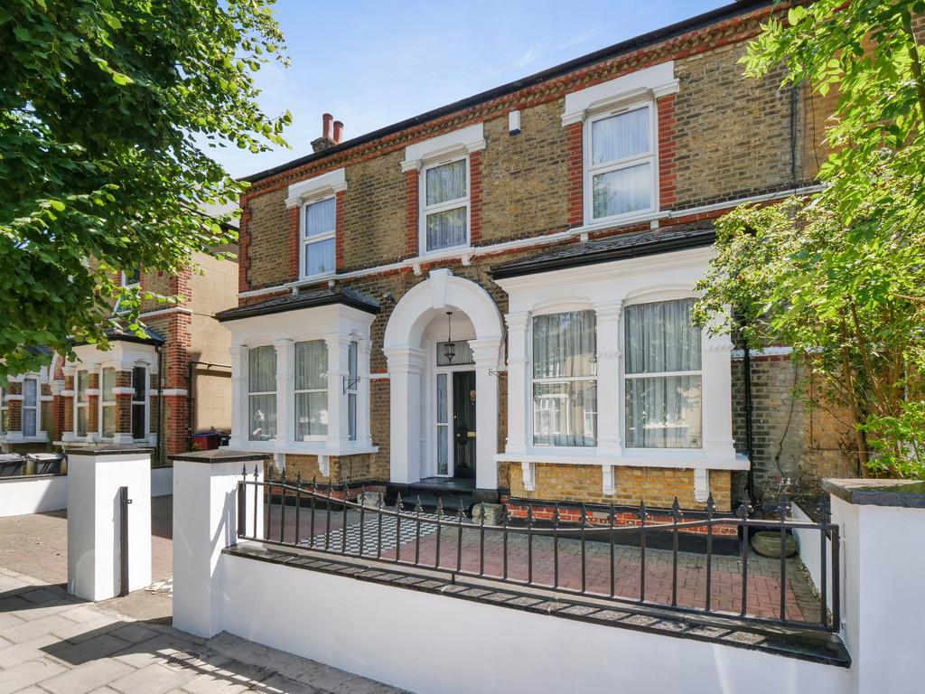 St. Stephens Road, Hounslow 5 bed semidetached house £985,000