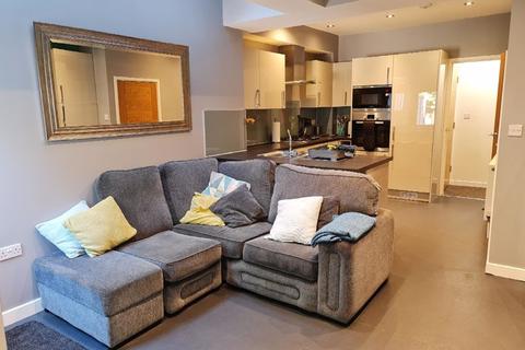 1 bedroom in a house share to rent - Heeley Road, Selly Oak, Birmingham, B29 6EN