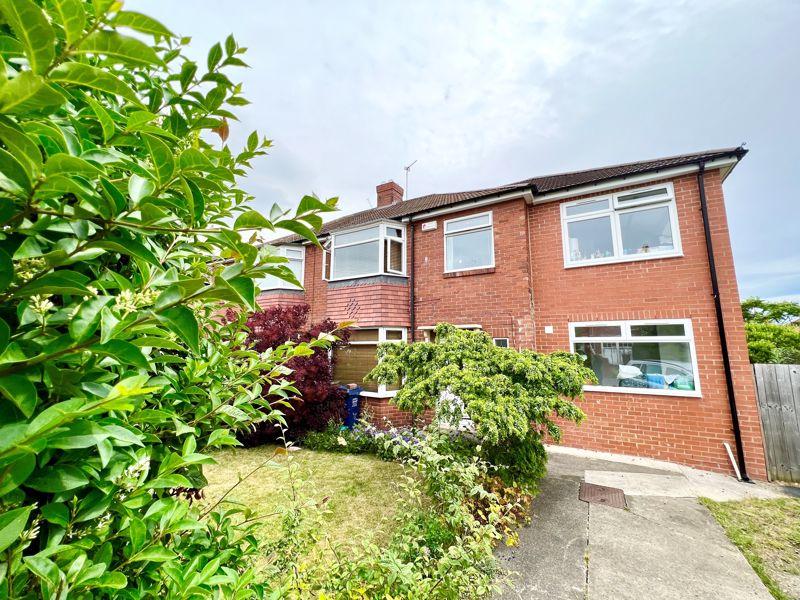 Stokesley Grove, Newcastle Upon Tyne 4 bed semidetached house £380,000