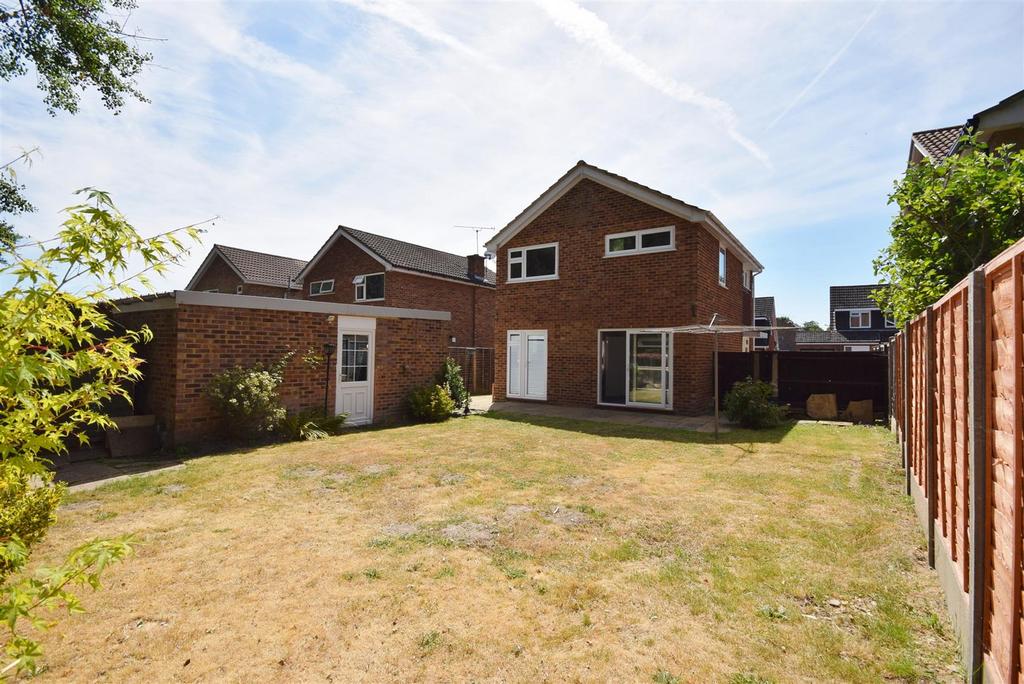 Grange Road, Guildford 3 bed detached house £565,000