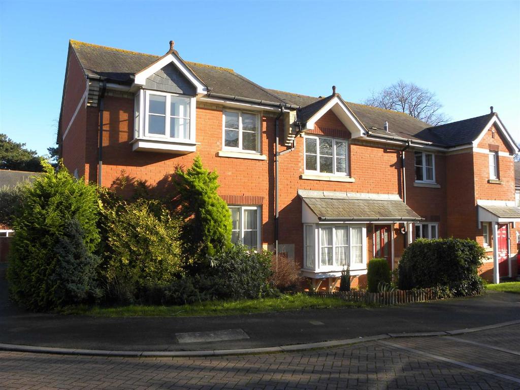Clyst Heath, Exeter 3 bed terraced house to rent £1,150 pcm (£265 pw)