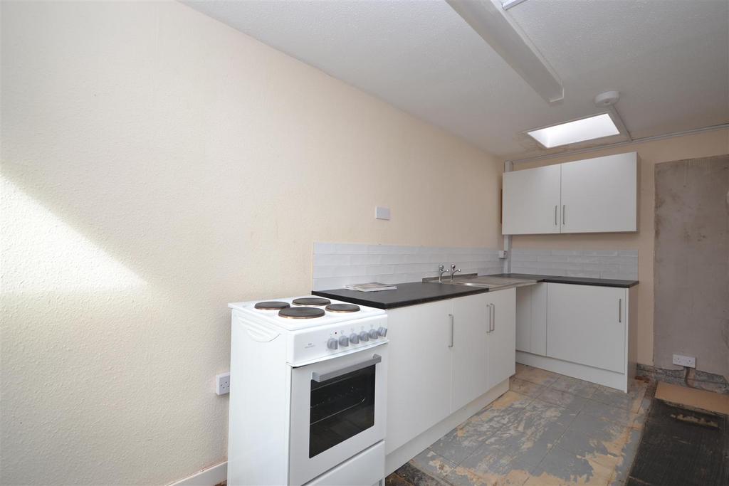 Fairburn Drive, Garforth, Leeds 2 bed flat £95,000