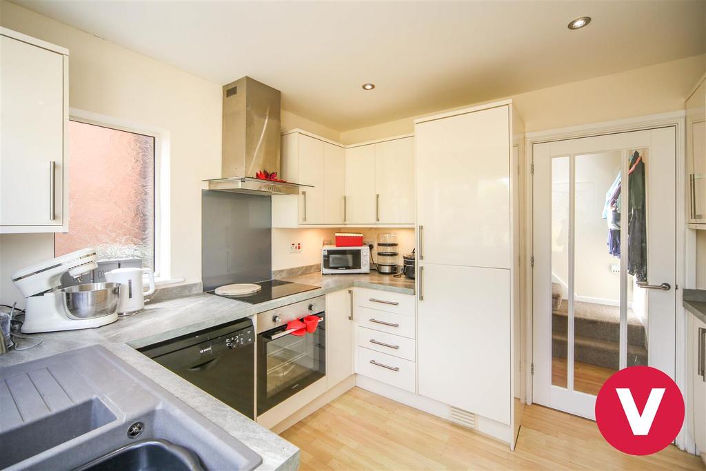 Harport Road, Redditch 3 bed semidetached house £250,000