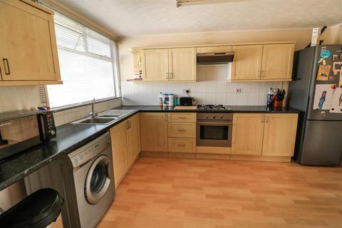 14 Lower Meadow, Harlow, CM18 7RD