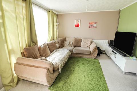 14 Lower Meadow, Harlow, CM18 7RD