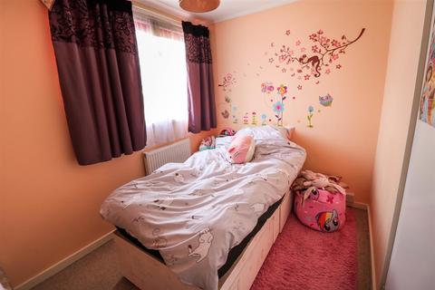 14 Lower Meadow, Harlow, CM18 7RD